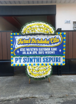 Papan Bunga Duka di Kapias Pulau Buaya