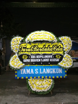 Papan Bunga Duka di Kapias Pulau Buaya